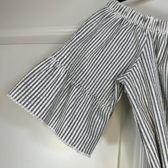 Off Shoulder Pinstripes Gray & White Dress - Large - Picture 5 of 8